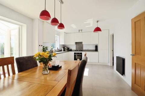 4 bedroom detached house for sale, Westward Rise, Barry