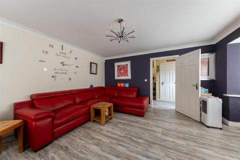 4 bedroom detached house for sale, Shakerley Close, Oakmere