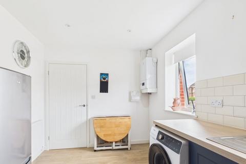 2 bedroom bungalow for sale, Holly Rise, Newark NG22