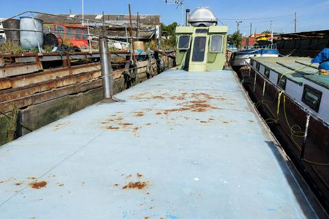 1 bedroom houseboat for sale, Vicarage Lane, Hoo ME3