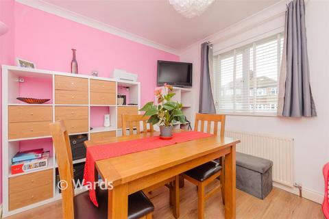 2 bedroom maisonette for sale, Downbank Avenue, Bexleyheath, Kent