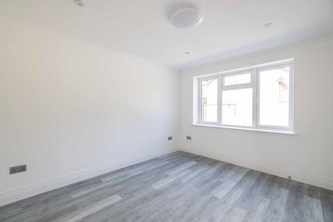 3 bedroom end of terrace house for sale, Goodman Park, Slough SL2