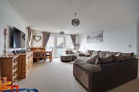 2 bedroom flat for sale, Buckhurst Road, Bexhill-On-Sea