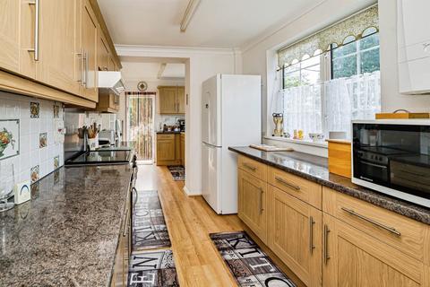 3 bedroom semi-detached house for sale, Broughton Close, Bierton, Aylesbury