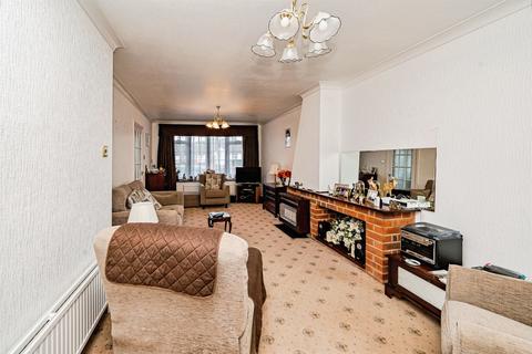 3 bedroom semi-detached house for sale, Broughton Close, Bierton, Aylesbury
