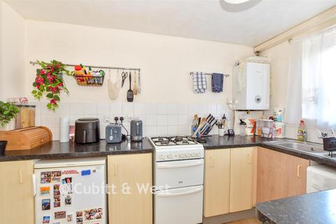 Studio for sale, Jellicoe House, Portsmouth PO1