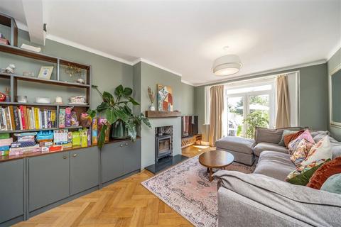 4 bedroom house to rent, Vincent Gardens, London NW2