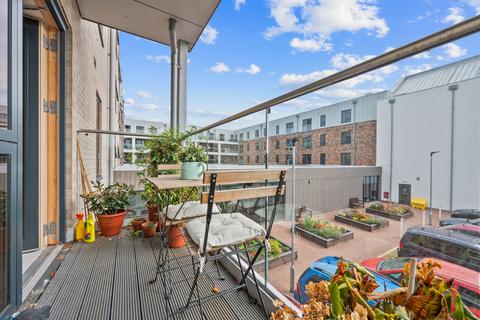 2 bedroom apartment for sale, Harpers Road, Padgate, WA2