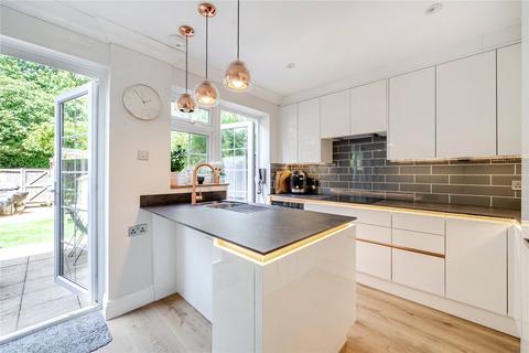 4 bedroom terraced house for sale, Gainsborough Court, Walton-On-Thames, KT12