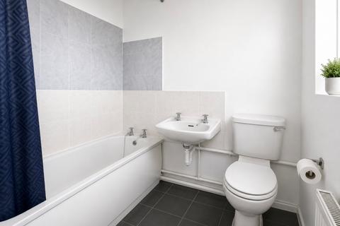 1 bedroom flat to rent, Defoe Way, Romford, RM5