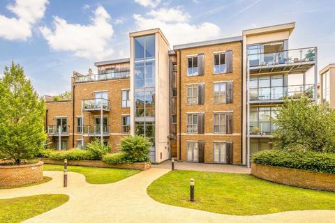 Blagrove Road, Teddington TW11
