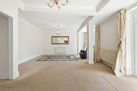 4 bedroom end of terrace house to rent, Cranbrook Rise, Ilford IG1