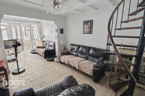 3 bedroom semi-detached bungalow for sale, Church Road, Benfleet