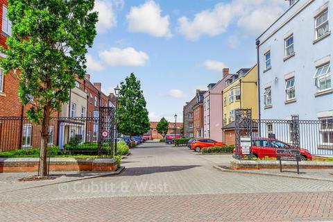 2 bedroom flat for sale, St. Agnes Place, Chichester, West Sussex