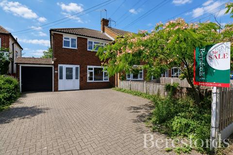 3 bedroom end of terrace house for sale, Front Lane, Upminster, RM14
