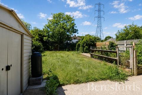 3 bedroom end of terrace house for sale, Front Lane, Upminster, RM14
