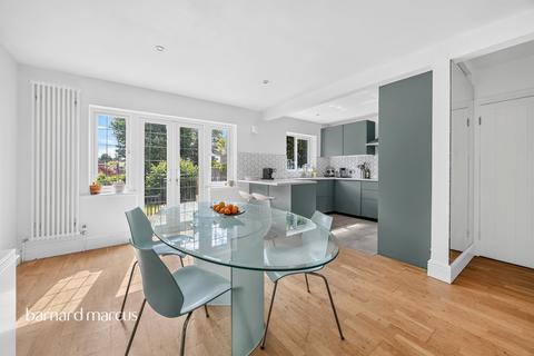 3 bedroom detached house for sale, Park Hill, Carshalton