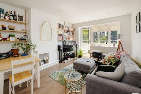 undefined, St. James Lane, London, N10