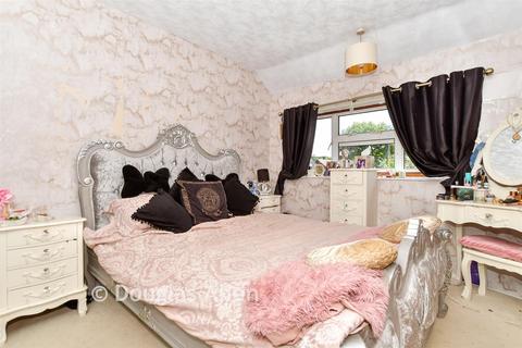 3 bedroom semi-detached house for sale, Dorking Road, Romford RM3