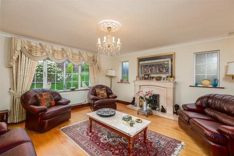 4 bedroom detached house for sale, Llys Le Breos, Mayals, Mumbles, Swansea