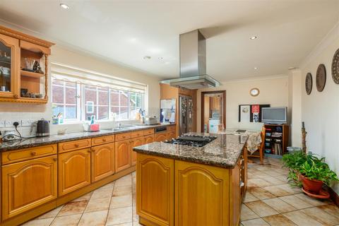4 bedroom detached house for sale, Llys Le Breos, Mayals, Mumbles, Swansea