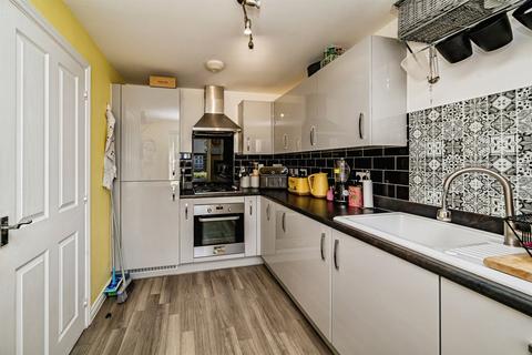 3 bedroom semi-detached house for sale, Paradise Orchard, AYLESBURY