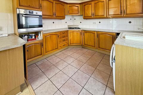 3 bedroom bungalow for sale, Malham Drive, Lincolnshire LN6