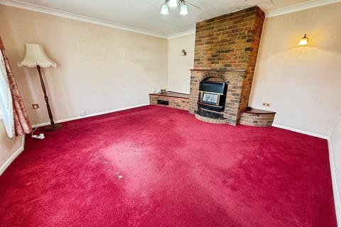 3 bedroom bungalow for sale, Malham Drive, Lincolnshire LN6