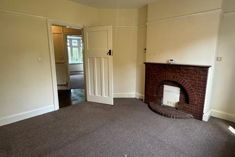 3 bedroom semi-detached house to rent, Comberford Road, Tamworth, B79