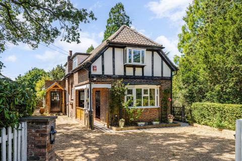 3 bedroom detached house for sale, Horsley Road, Downside, Cobham, KT11