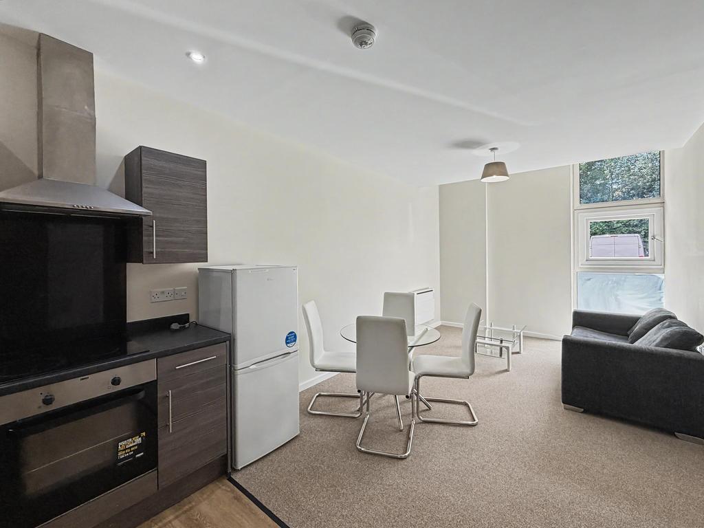 Apartment in Trafford, Greater Manchester - View 3