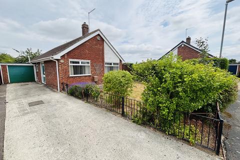 3 bedroom bungalow for sale, The Paddock, Brough HU15
