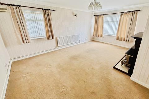 3 bedroom bungalow for sale, The Paddock, Brough HU15