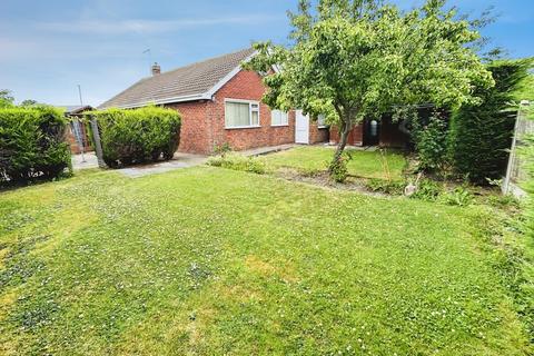 3 bedroom bungalow for sale, The Paddock, Brough HU15
