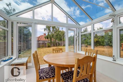 3 bedroom detached bungalow for sale, Laurel Drive, Norwich NR13