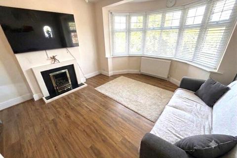 3 bedroom semi-detached house to rent, Fernside Avenue, Mill Hill, NW7