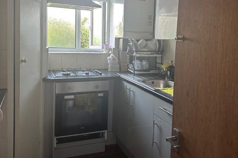 2 bedroom flat for sale, London NW10