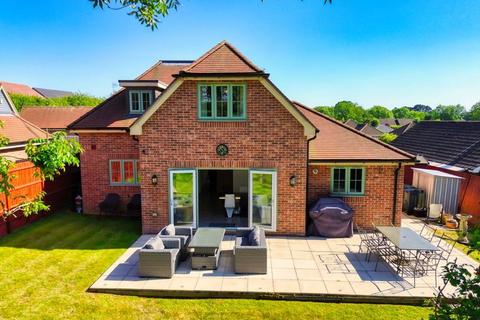4 bedroom detached house for sale, Glebe Court, Eastleigh SO50