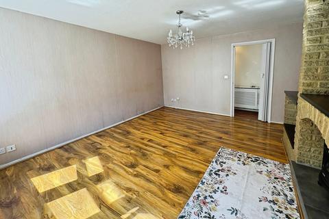 4 bedroom semi-detached house to rent, Lingfield, Stacey Bushes, Milton Keynes, MK12