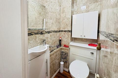 4 bedroom semi-detached house to rent, Lingfield, Stacey Bushes, Milton Keynes, MK12