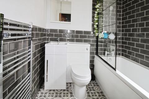 3 bedroom end of terrace house for sale, Ellerburn Avenue, Hull