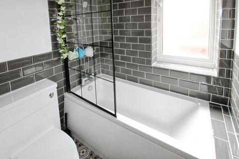3 bedroom end of terrace house for sale, Ellerburn Avenue, Hull