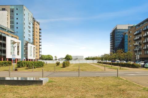 2 bedroom apartment for sale, Ferry Court, Cardiff