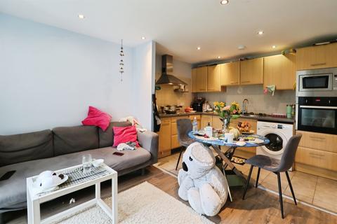 2 bedroom apartment for sale, Ferry Court, Cardiff