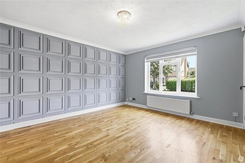 3 bedroom semi-detached house for sale, Cheyne Court, Wickford, Essex, SS12