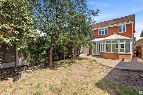 3 bedroom semi-detached house for sale, Cheyne Court, Wickford, Essex, SS12