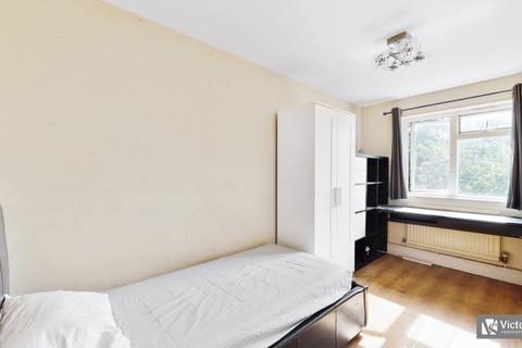 undefined, Grand Walk, Solebay Street, London, Greater London, E1 4PJ