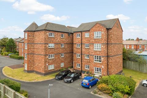 Thomas Brassey Close, Chester, CH2