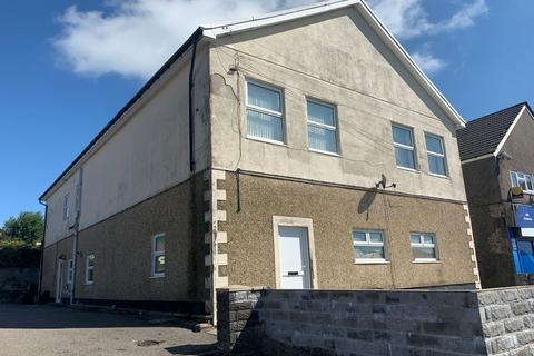 2 bedroom flat for sale, Flat 4 Aneurin House, Heol Aneurin, Caerphilly, Mid Glamorgan, CF83 2PE
