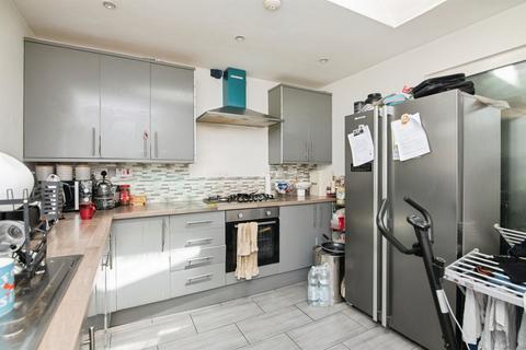 3 bedroom semi-detached house for sale, Canterbury Road, West Bromwich